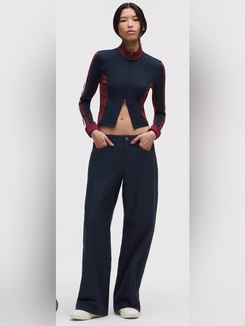 Lululemon Easyfive LR Classic wide leg pant in navy